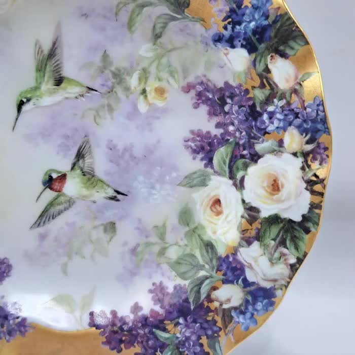 Lena Liu Hummingbird Plate: Ruby Splendor or Crown Jewels - Gold
